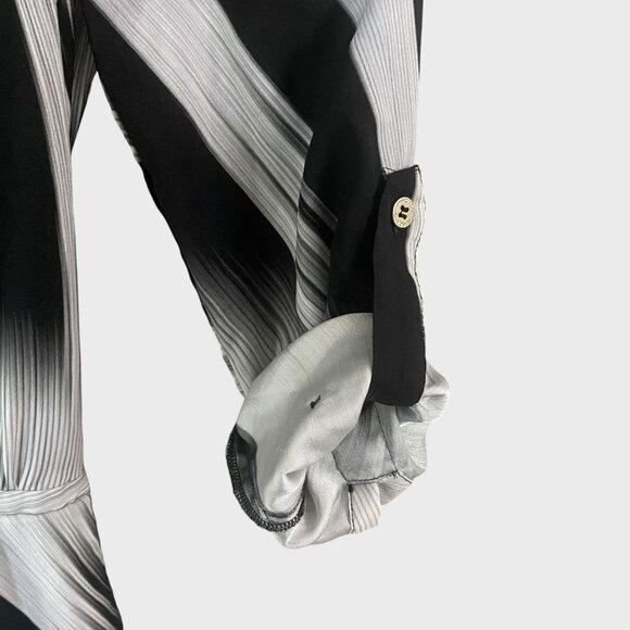 Marciano Tie-Waist Romper White/Black Abstract Print Roll-Tab Sleeves Size 0 - Picture 8 of 13